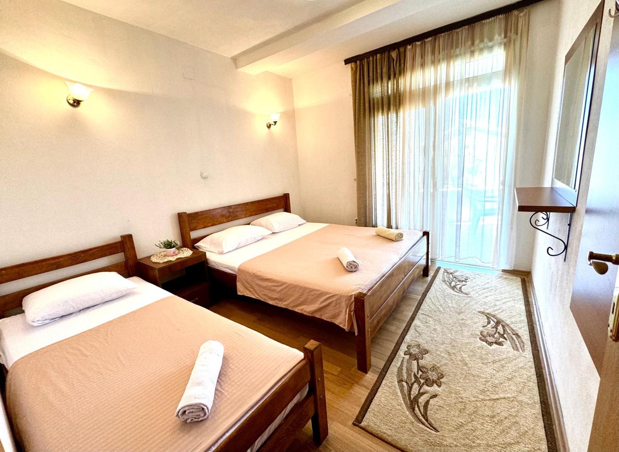 Apartments Flamingo Ulcinj Exteriör bild